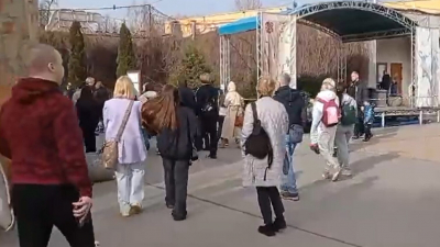 Посетителей Ленинградского зоопарка эвакуировали после звонка о минировании