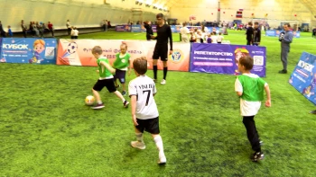 В Петербурге прошел детский футбольный фестиваль «В девятку»