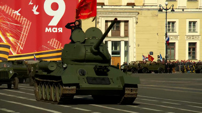 Петербуржцам напомнили об ограничениях движения транспорта из-за репетиции парада Победы