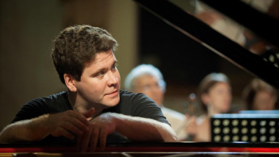 Пианист Денис Мацуев даст концерт «И классика, и джаз» в Петербурге 15 мая