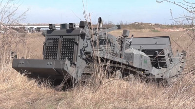 Первые кадры с испытаний новейшего роботизированного комплекса «Сталкер» в зоне СВО