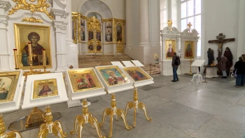 В Смольном соборе восстанавливают утраченный после революции 23-метровый иконостас
