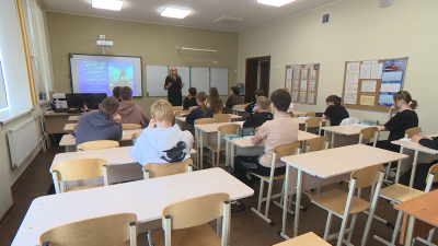 Этой весной около 800 школьников из Белгородской области сели за парты в Петербурге