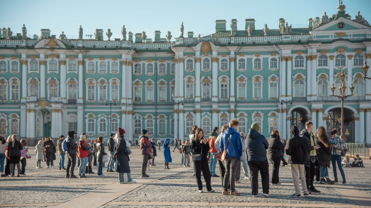 Петербург стал одним из самых популярных регионов у российских туристов за первые два месяца года - tvspb.ru