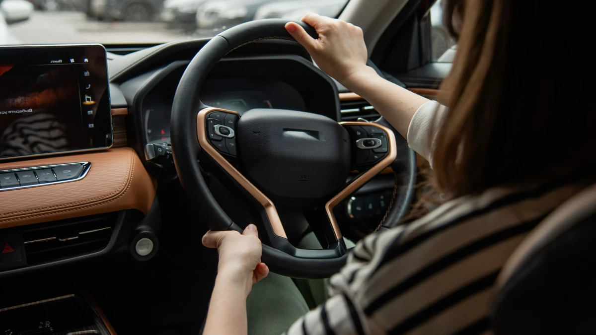 МВД России опровергает информацию о возможных ограничениях на праворульные автомобили - tvspb.ru