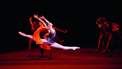 Балетная труппа Большого театра впервые за двадцать лет выступит в Мариинском театре: покажут «Спартак» и «Драгоценности»