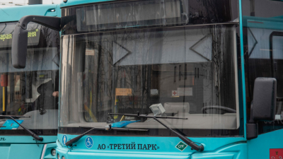 Пробка на Коломяжском затормозила общественный транспорт