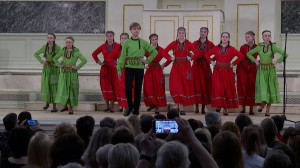 Самая поющая школа: хоровые коллективы гимназии № 56 выступили с концертом на сцене Капеллы