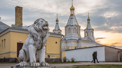 В Петербурге открылась фотовыставка «Возвращение святынь»