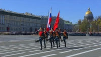 Более 4 тысяч военных приняли участие в шествии на Дворцовой площади