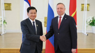 Александр Беглов провел рабочую встречу с президентом Лаоса Тхонглуном Сисулитом