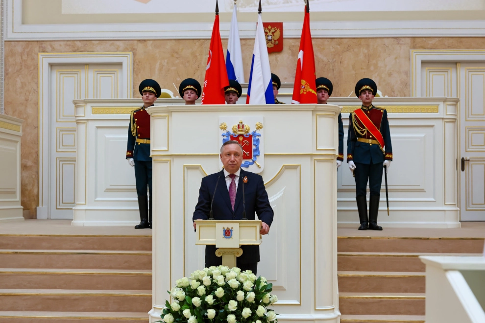 Александр Беглов и Александр Бельский поздравили ветеранов и блокадников с наступающим Днем Победы - tvspb.ru