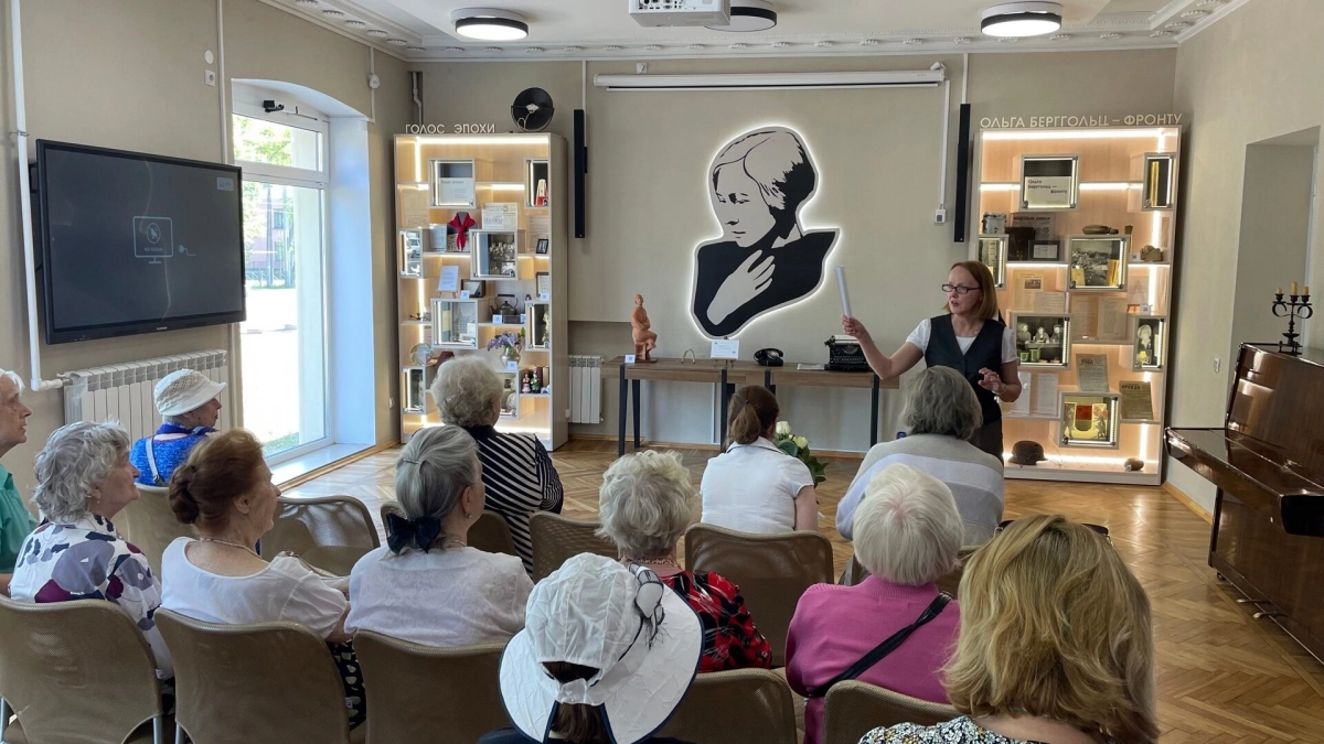 Библиотеку № 3 имени Ольги Берггольц капитально отремонтировали и оснастили по поручению Александра Беглова - tvspb.ru