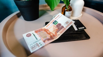 Деньги на карту — повод для проверки: как ФНС ищет скрытый бизнес