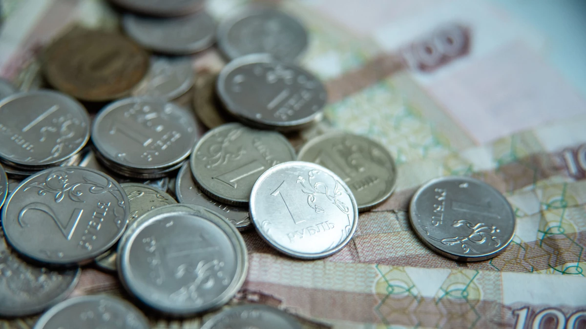 До 19 апреля россияне могут в банках и магазинах обменять мелочь на бумажные деньги - tvspb.ru