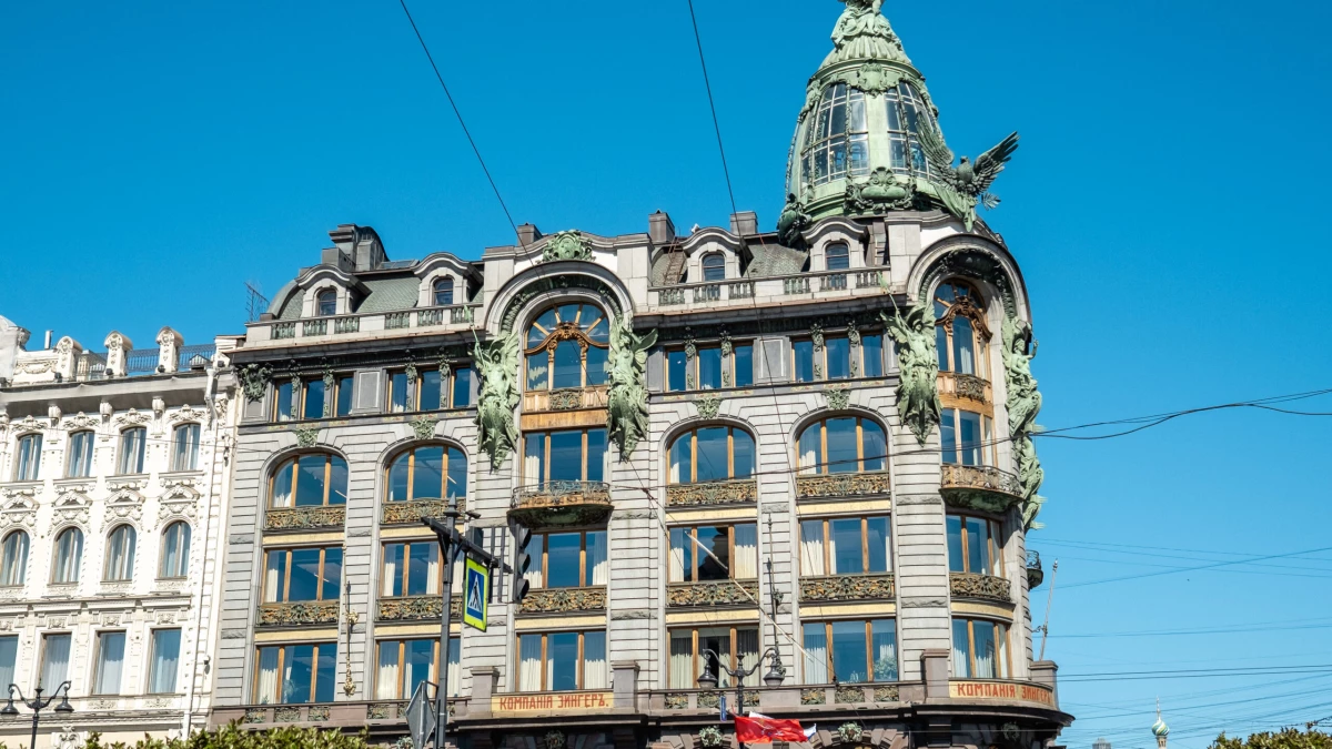 В Доме книги можно будет отправить открытку к 8 марта - tvspb.ru