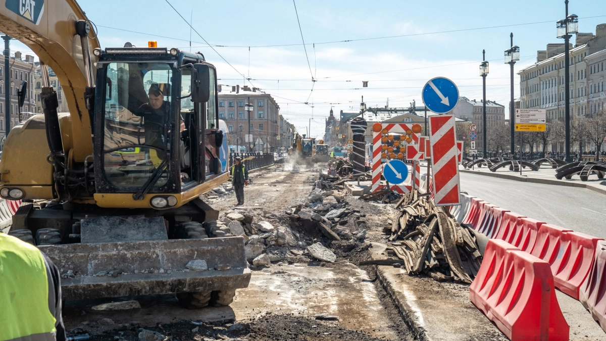 С 9 мая ограничат движение транспорта в 5 районах Петербурга | Телеканал  Санкт-Петербург