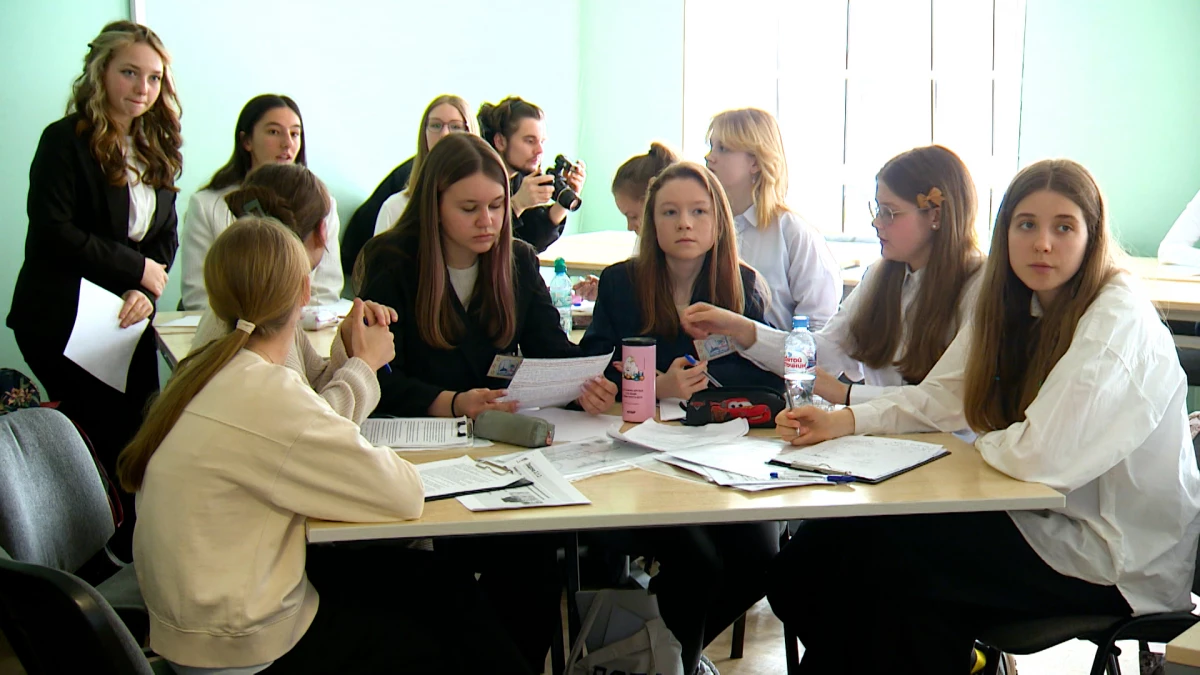 Петербургские старшеклассники могут получить порядка 20 профессий прямо в школах - tvspb.ru
