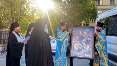 Тихвинскую икону Божией Матери доставили в Москву