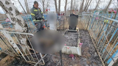 В Забайкалье мужчина сгорел во время уборки могилы