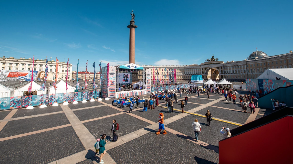 Чем запомнится четвертый день Книжного салона — программа мероприятий - tvspb.ru