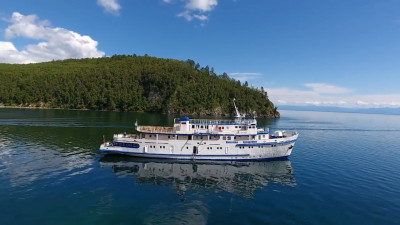 Владимир Путин поручил включить в нацпроект по туризму проект «Пять морей и озеро Байкал»