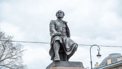 Александр Беглов обратился к петербуржцам в День рождения Михаила Ломоносова