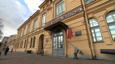 В Музее обороны и блокады Ленинграда откроют три выставки с редкими экспонатами к 9 Мая