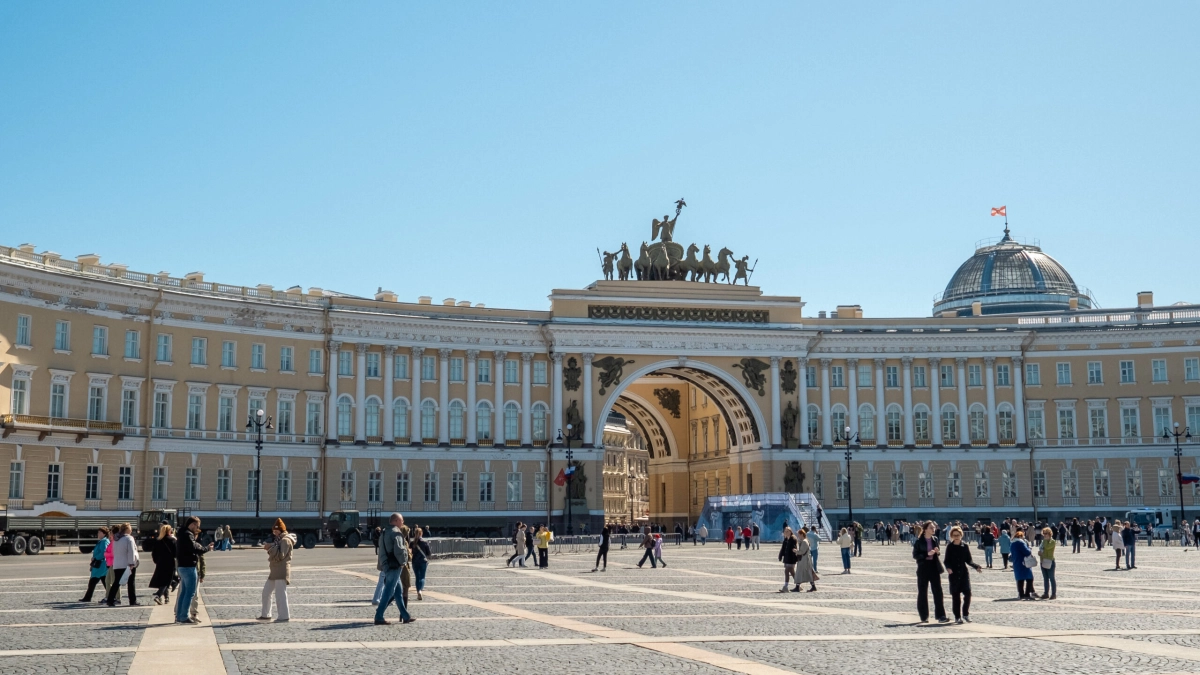 ФК «Зенит» проведет масштабный летний фестиваль на Дворцовой площади - tvspb.ru