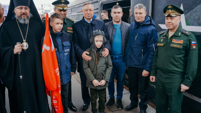 Александр Беглов встретился с семьями участников СВО