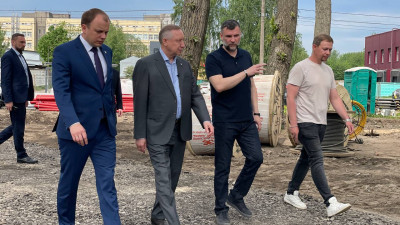 Александр Беглов осмотрел объекты Красногвардейского района, которые строят по его поручению