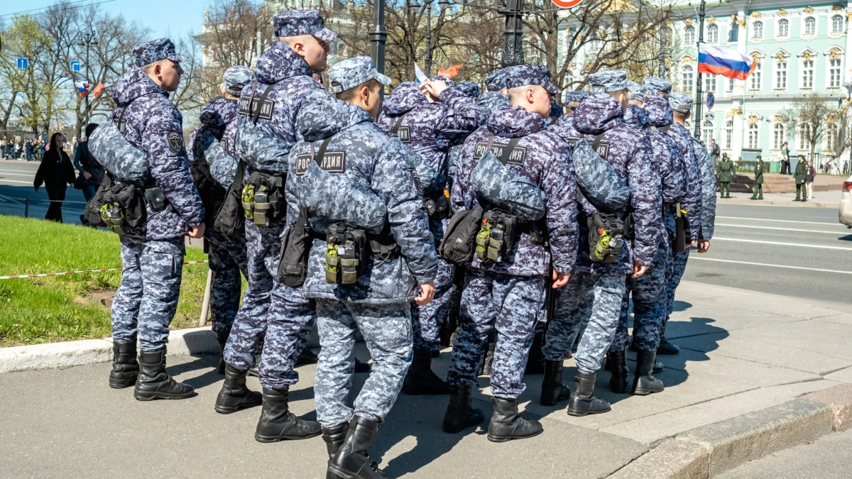 Безопасность ПМЭФ-2025 обеспечивали около 3 тысяч правоохранителей - tvspb.ru