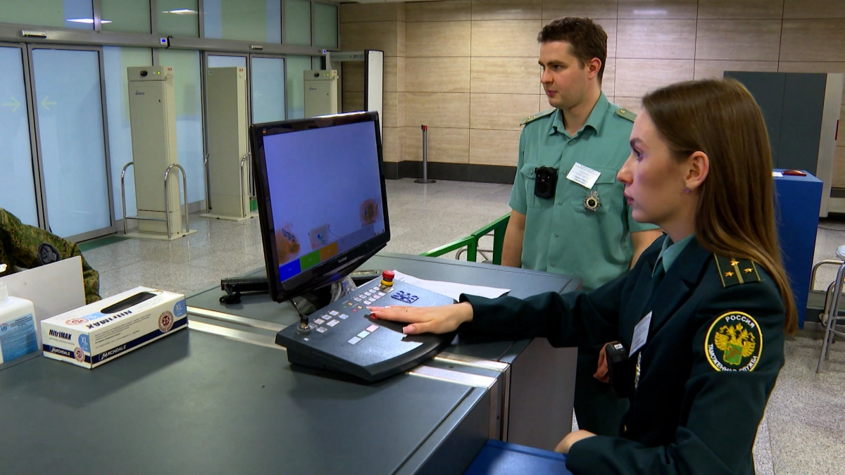 Минтранс и ФТС намерены сократить время прохождения границы до 10 минут - tvspb.ru