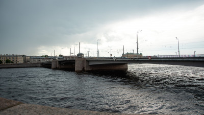 В Петербурге объявили «оранжевый» и «желтый» уровни погодной опасности