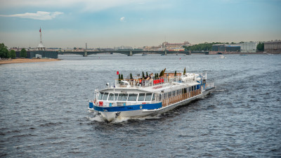 В Петербурге начали проверять массовое отравление пассажиров на круизе на Валаам