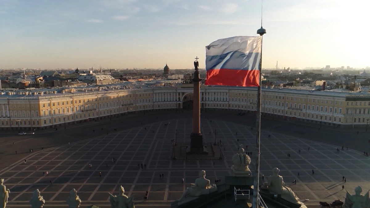 Петербург празднует День России — куда сходить бесплатно с 12 по 14 июня - tvspb.ru