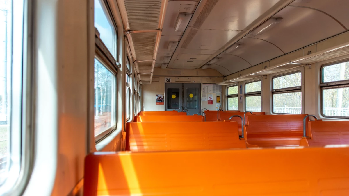 В августе 3,2 млн пассажиров воспользовались тактовыми электричками - tvspb.ru