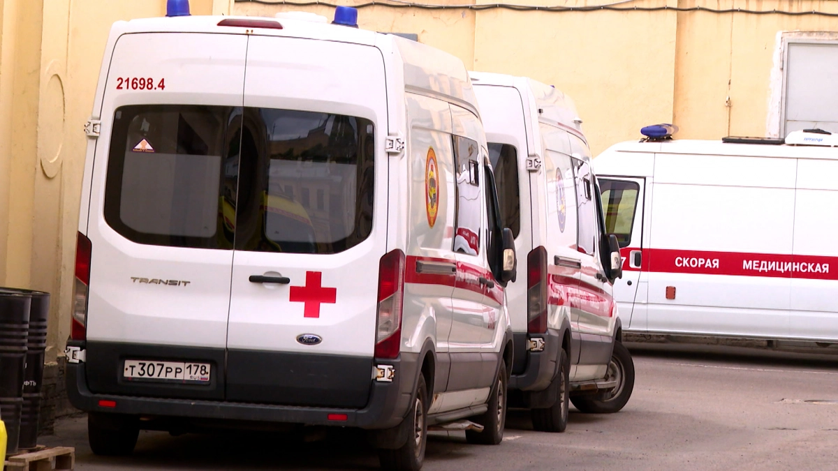 Число жертв терактов в Дагестане выросло до 22 человек: умер еще один полицейский - tvspb.ru