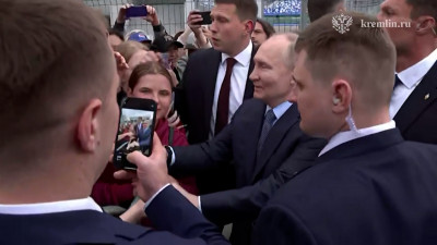 Владимир Путин пообщался с жителями Якутска