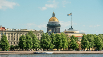 Александр Беглов поздравил петербуржцев с 320-летием Адмиралтейского района