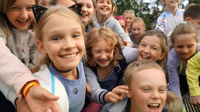 На первую смену в оздоровительные лагеря Ленинградской области приехали почти 45 тысяч детей
