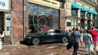 У водителя Audi, врезавшейся в книжный на Невском, случился приступ эпилепсии