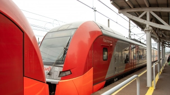 Юных зацеперов сняли с электрички на станции «Ораниенбаум-1»