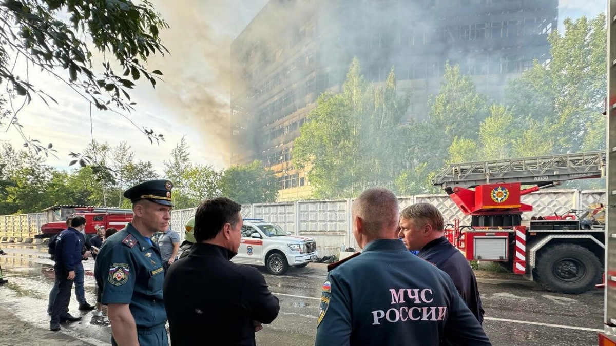 Причиной пожара в подмосковном НИИ «Платан» стал аварийный режим работы электросети - tvspb.ru
