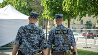 В Красногвардейском районе росгвардейцы помогли пожилой женщине с потерей памяти