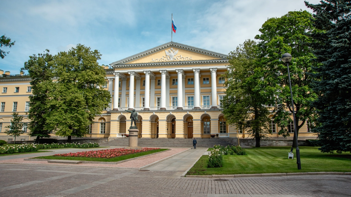 Александр Беглов: Мы сохраняем социальную направленность бюджета Петербурга – расходы на соцподдержку горожан в первом полугодии выросли на 36,7% - tvspb.ru