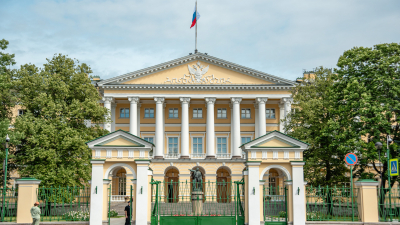 Александр Беглов пожелал успеха новому составу городского правительства