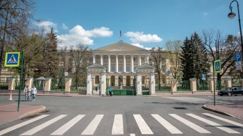 Александр Беглов: Петербург играет особую роль в сохранении культуры коренных малочисленных народов