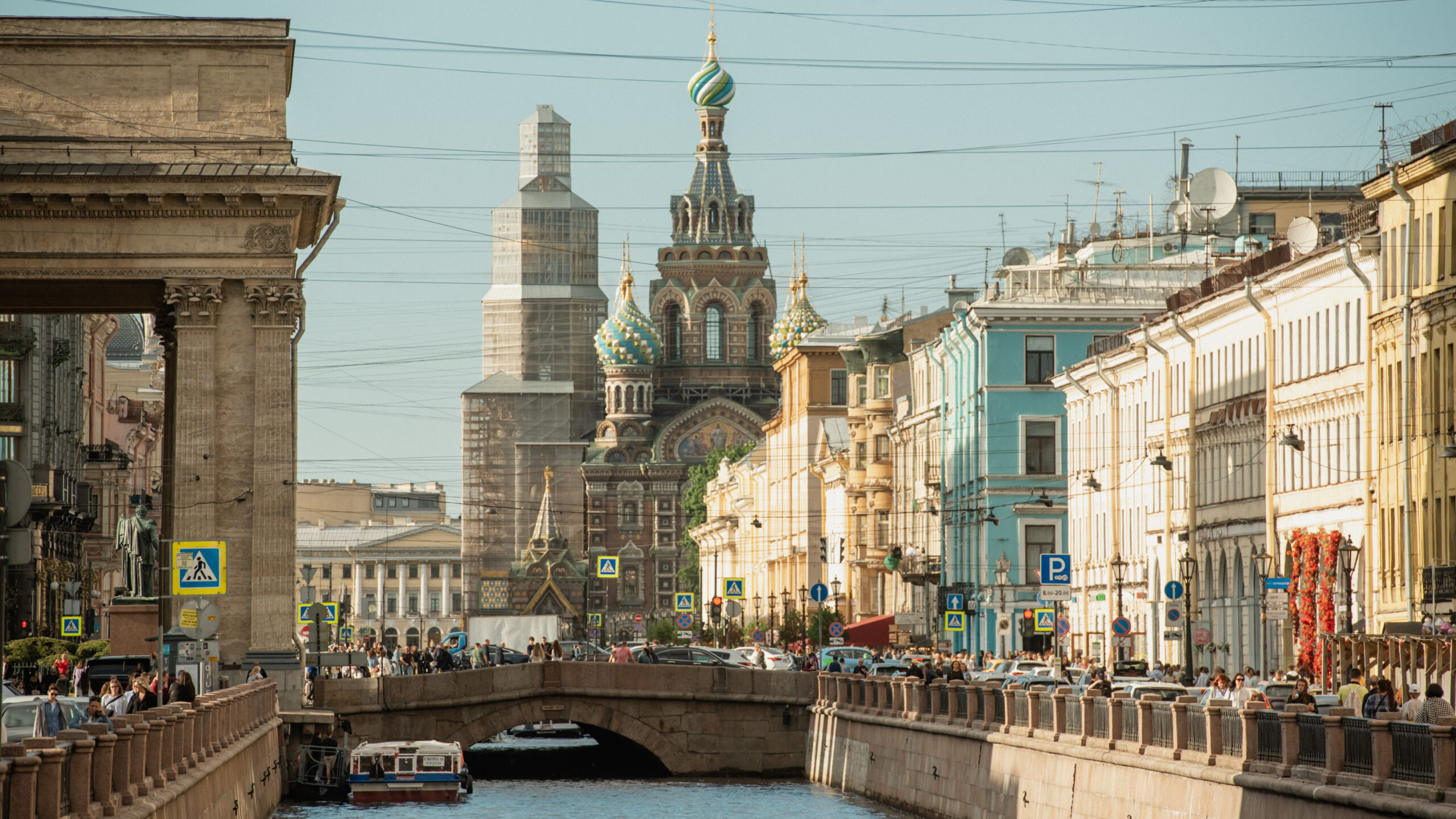 В Петербург за четыре месяца приехали 860 тысяч мигрантов | Телеканал  Санкт-Петербург