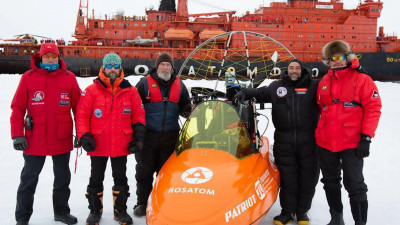 Фёдор Конюхов и Игорь Потапкин достигли Северного полюса на паралёте и установили мировой рекорд